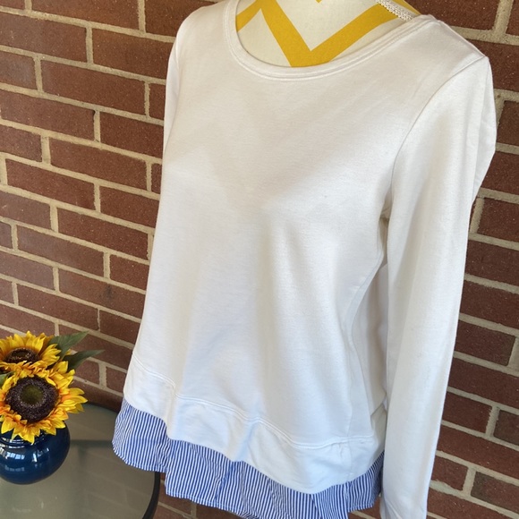 Liz Claiborne Preppy Sweatshirt - Picture 3 of 11